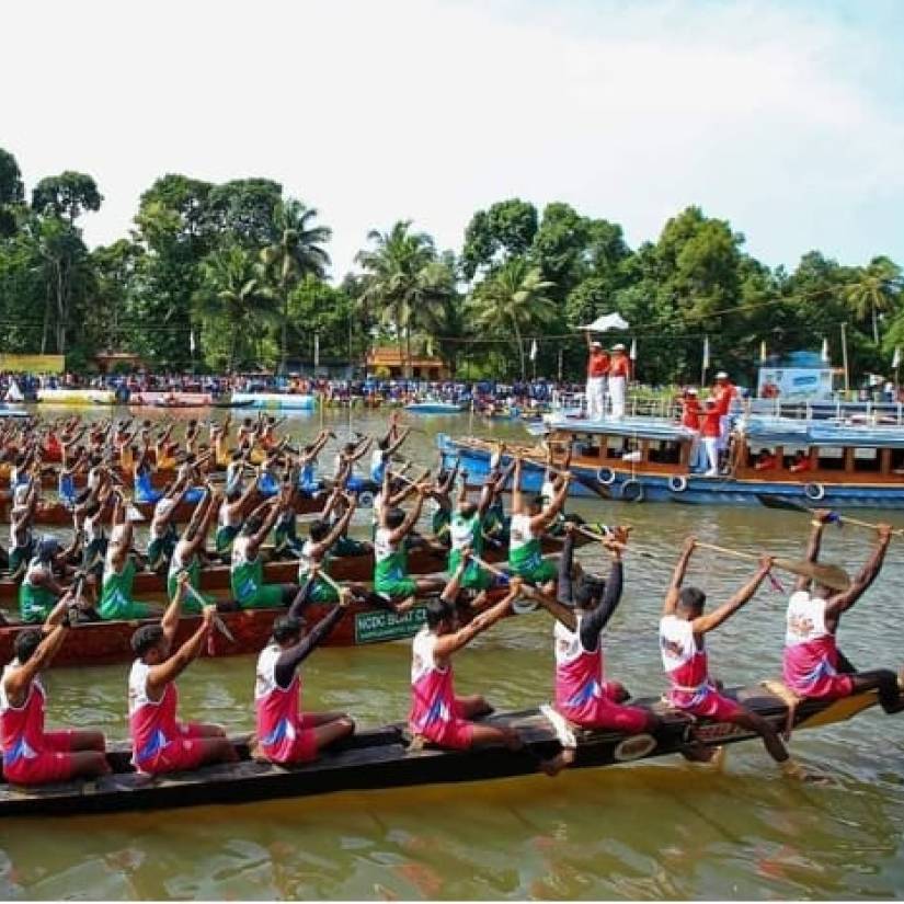 Karuvatta Boat Race